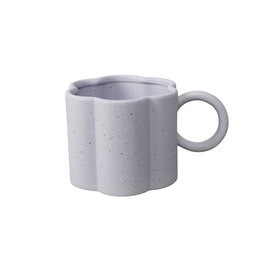 18 OZ Flower Shaped Ceramic Mug in Lilac